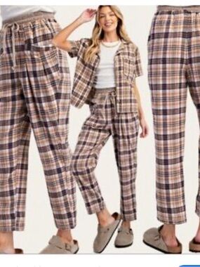 Easel Plaid Drawstring Pants — Neutral Plaid